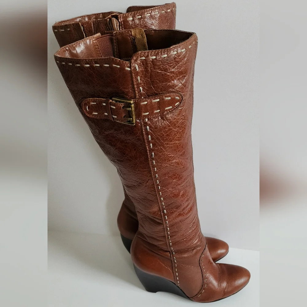 DIBA BOOTS COGNAC BROWN WEDGE HEEL  KNEE HIGH ALMOND TOE BUCKLE LEATHER 7 - Picture 12 of 16